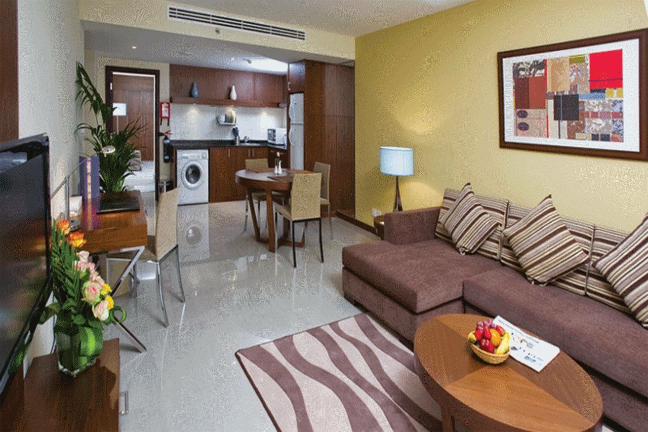 Phoenix Plaza Hotel Apartments Абу-Даби Экстерьер фото